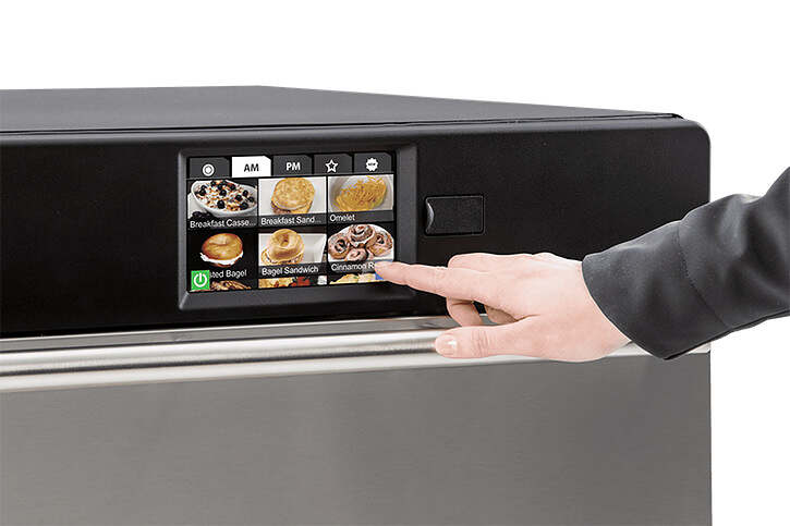 En produktbild på en speed oven / snabbugn som heter XpressChef 4i