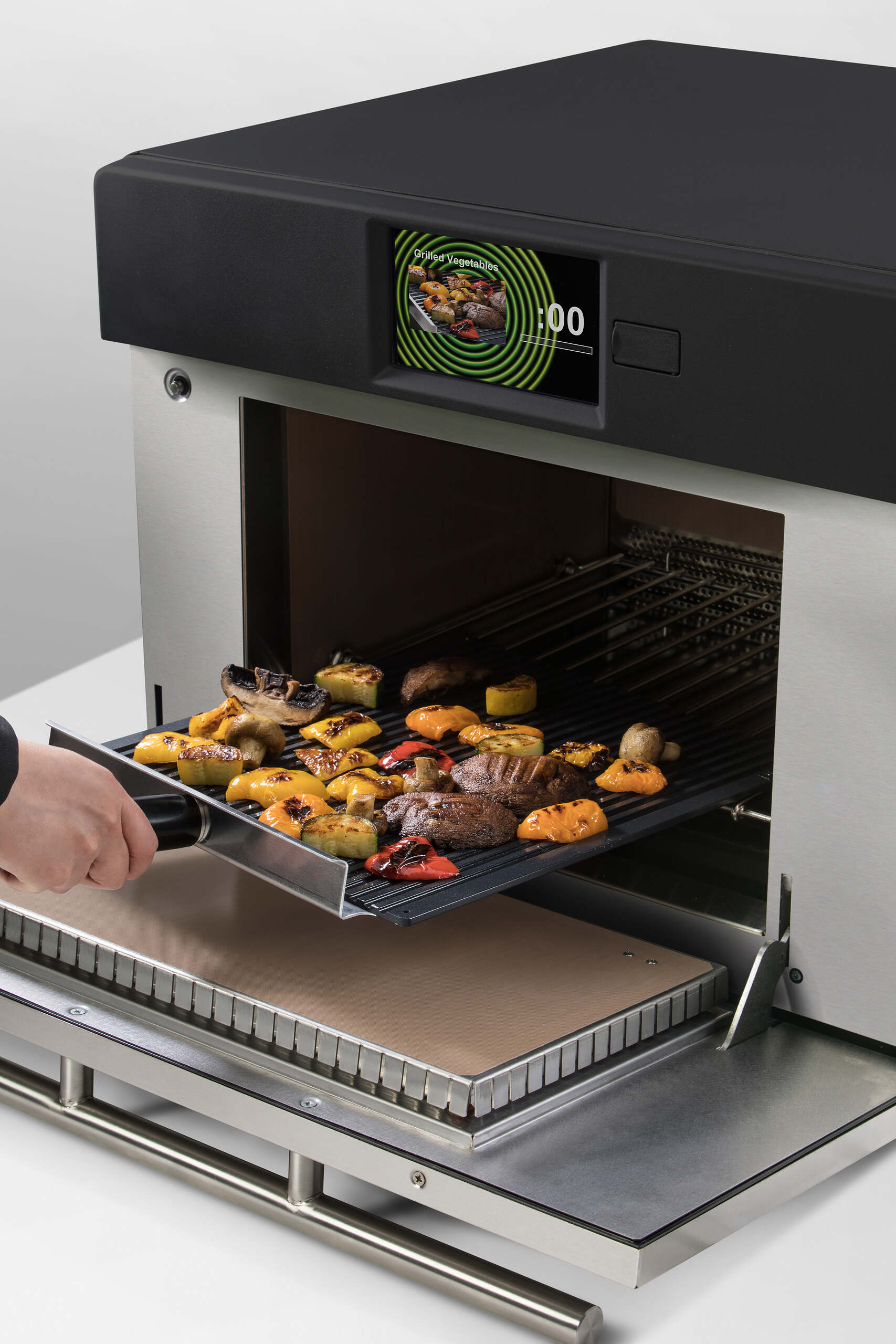 En produktbild på en speed oven / snabbugn som heter XpressChef 4i